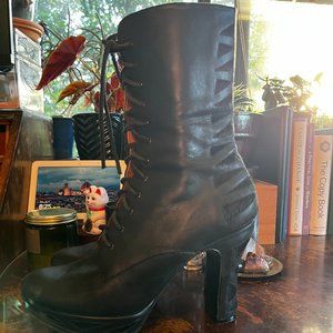 RARE! John Fluevog Miracles 'Janlian' lace up heeled boots